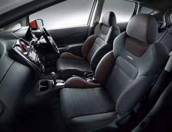 Інтер'єр Nissan Note Nismo (E12) '10.2014–12.2016