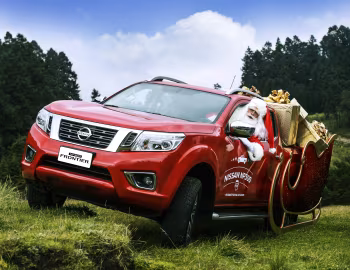 Nissan NP300 Frontier Double Cab "Ayudante Oficial de Santa" [Latam] (D23) '11.2016