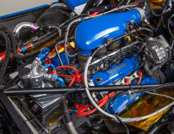 Under The Hood Nissan NPT90 (90-01) '1990