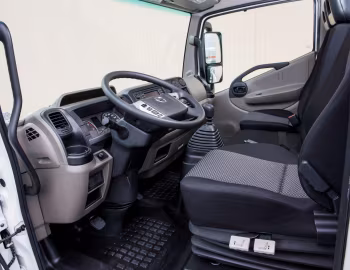 内饰 Nissan NT500 '2014–至今