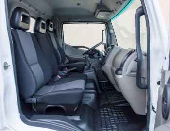 内饰 Nissan NT500 '2014–至今