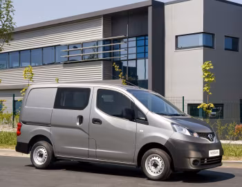 Nissan NV200 Van '2009–19