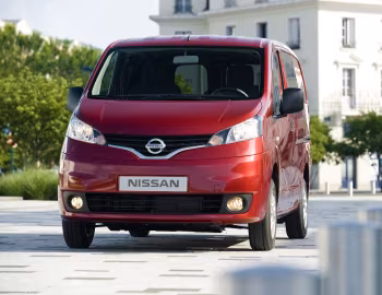 Nissan NV200 Van '2009–19