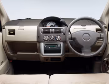 中控台 Nissan Otti E [Japan] (DBA-H91W) '12.2005–09.2006
