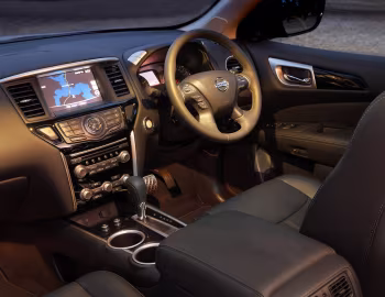 Interior Nissan Pathfinder Ti [Australia] (R52) '2017–21