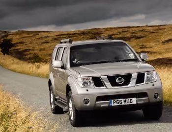 Nissan Pathfinder [UK-spec] (R51) '2004–10