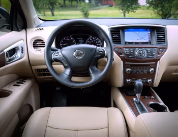 Передня панель 2017–21 Nissan Pathfinder [North America] (R52) '2016–21