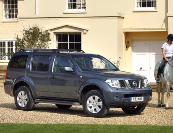 Nissan Pathfinder [UK-spec] (R51) '2004–10
