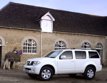 Nissan Pathfinder [UK-spec] (R51) '2004–10