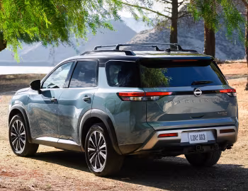 2026 Nissan Pathfinder Platinum AWD [North America] '2025–pr.