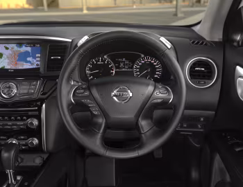 Передня панель Nissan Pathfinder ST [Australia] (R52) '2017–21