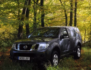 Nissan Pathfinder Van [UK-spec] (R51) '2010–14