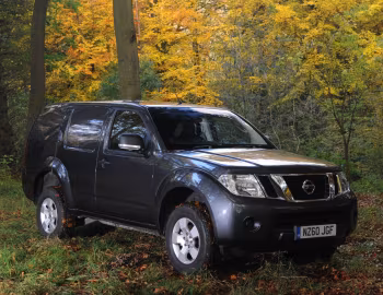 Nissan Pathfinder Van [UK-spec] (R51) '2010–14