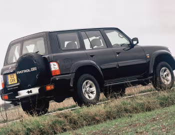 Nissan Patrol GR 5-door [UK-spec] (Y61) '2001–04