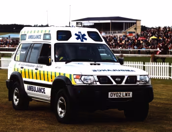 Nissan Patrol GR Ambulance (Y61) '1997–2001