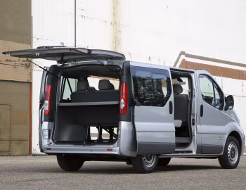 Nissan Primastar [UK-spec] '2006–14