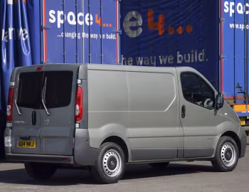 Nissan Primastar Van [UK-spec] '2006–14