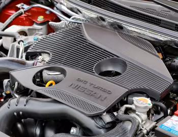 Под капотом Nissan Pulsar [EU-spec] '2014–18