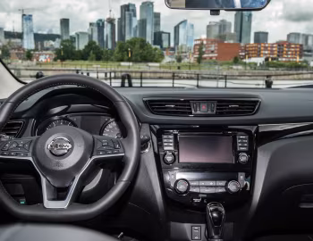 Front Panel 2017–19 Nissan Qashqai [Canada] '2017–19