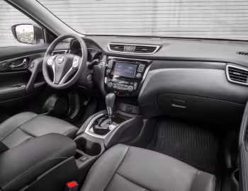 Интерьер 2014–16 Nissan Rogue [North America] (T32) '2013–16