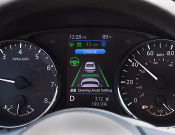 Dashboard 2017–20 Nissan Rogue [North America] (T32) '2016–20
