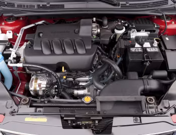 Под капотом 2010–12 Nissan Sentra [North America] (B16) '2009–12