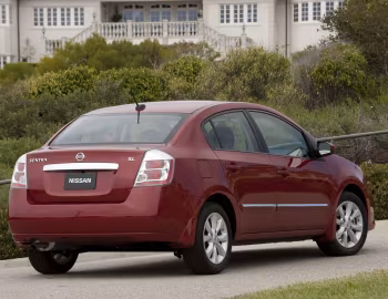 2010–12 Nissan Sentra [North America] (B16) '2009–12