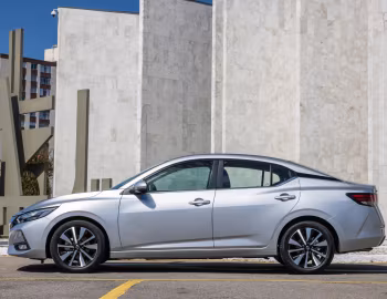 Nissan Sentra Advance [Latam] '2023–24