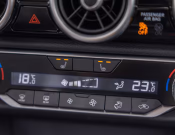 Intérieur Nissan Sentra Advance [Latam] '2023–24