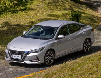 Nissan Sentra Advance [Latam] '2023–24