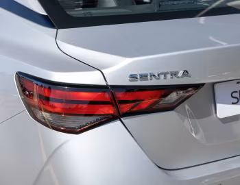 Nissan Sentra Advance [Latam] '2023–24