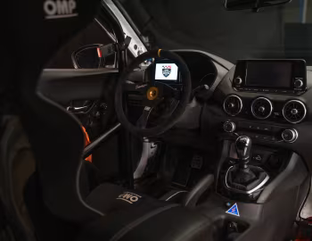 Interior Nissan Sentra Cup '2021–pr.