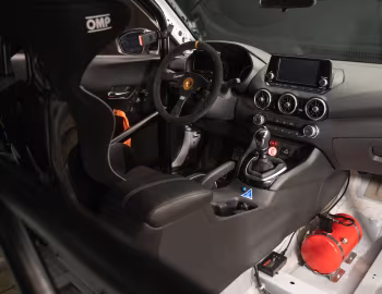 Interior Nissan Sentra Cup '2021–pr.