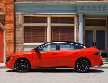 2026 Nissan Sentra SR [North America] (B19) '2025–pr.