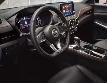 Interior 2020–23 Nissan Sentra SR [North America] '2020–23
