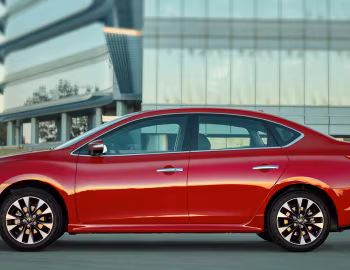 2016–19 Nissan Sentra SR [North America] (B17) '2015–19