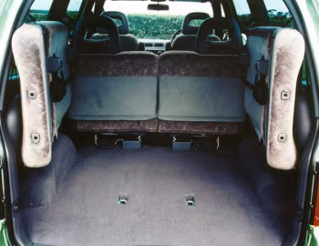 Interior Nissan Serena [UK-spec] (C23) '05.1994–05.1999