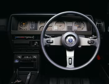 Торпедо Nissan Skyline 2000GT-E Hardtop (KHGC211) '1979–81