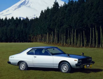 Nissan Skyline 2000GT-E S Hardtop (KHGC210) '08.1977–07.1979
