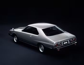 Nissan Skyline 2000GT-E S Hardtop (KHGC210) '08.1977–07.1979
