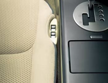 Interior Nissan Skyline Sedan [Japan] (V35) '06.2001–01.2003