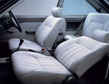内饰 Nissan Stanza FX Hatchback RX (T11) '06.1983–06.1986