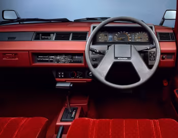 中控台 Nissan Stanza FX Z-E Maxima (T11) '06.1981–06.1983