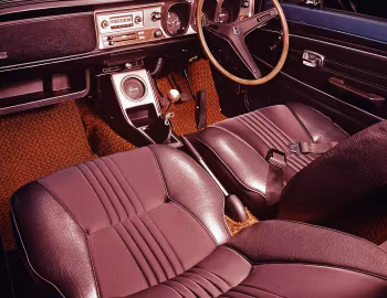 Торпедо Datsun Sunny 1200GL 4-door Sedan (B110) '04.1970–05.1973