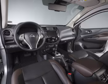 Передня панель Nissan Terra [Philippines] '2018–21