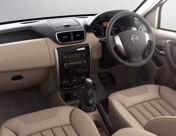Panneau avant Nissan Terrano '2013–19