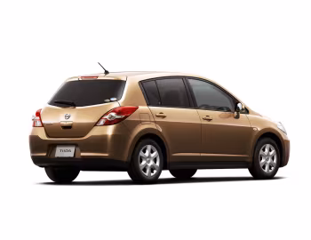 Nissan Tiida Hatchback [Japan] (C11) '01.2008–06.2012