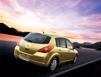 Nissan Tiida Hatchback [China] (C11) '04.2005–01.2008