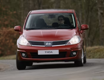 Nissan Tiida Hatchback [EU-spec] (C11) '2007–10