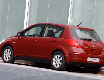 Nissan Tiida Hatchback [EU-spec] (C11) '2007–10